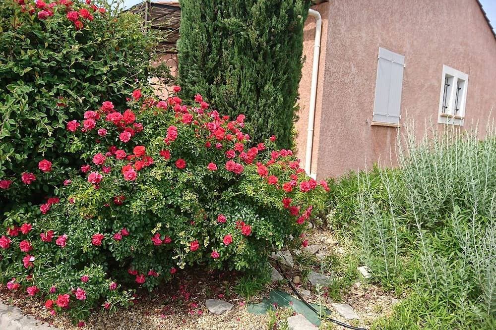 Foto 9 von 24: Geräumige Villa mit Gemeinschaftspool in Pierrevert neben dem Golf du Luberon.