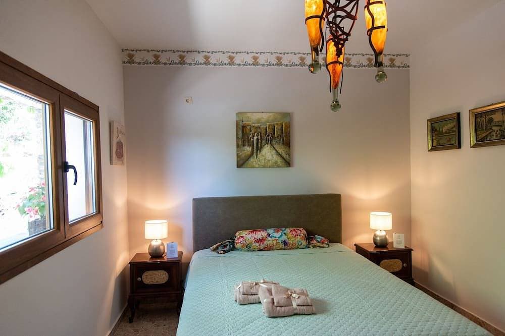Foto 5 von 30: Calypso Villa With Jacuzzi Pool & Sea View