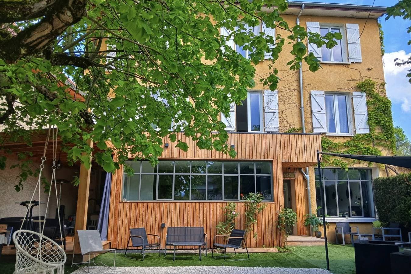 Foto 2 von 29: Cocoon-Zimmer mit Garten und privatem Jacuzzi