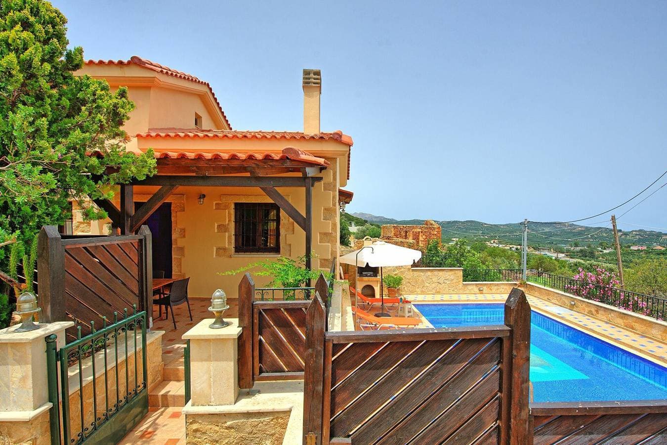 Foto 4 von 28: Villa für 4 Personen mit Terrasse