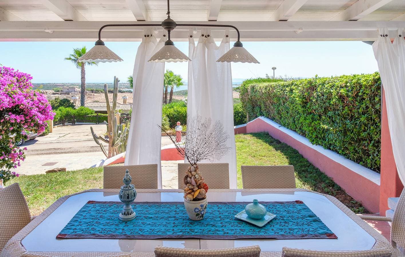 Foto 4 von 39: 130qm Wohnung mit Pool, Parkplatz, Terrasse und Internet - 2,5km zum Strand