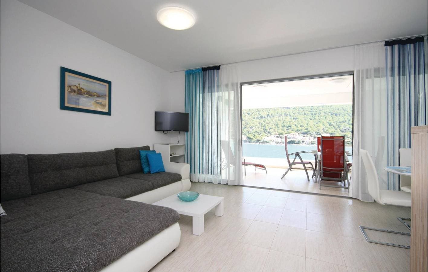 Foto 6 von 35: Gemütliche Ferienwohnung mit Meerblick, Terrasse, WLAN und Zugang zum Strand