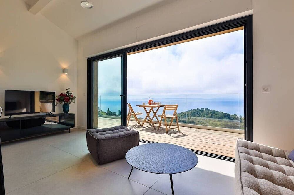 Foto 10 von 24: Large 2-room apartment with panoramic sea view
