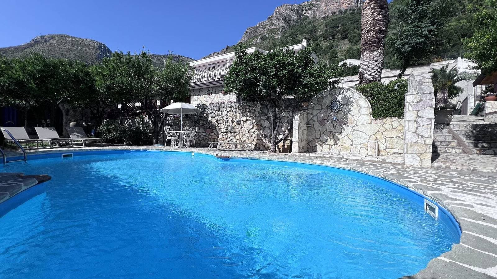 Foto 11 von 35: Bauernhaus für 2 Personen mit Pool