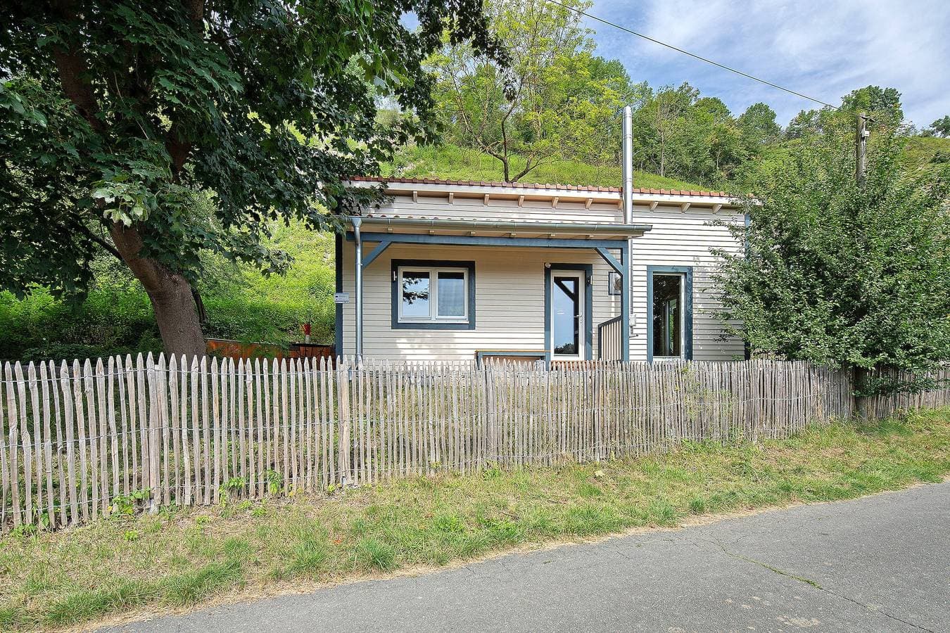 Foto 2 von 23: Ferienhaus „Ferienhaus Das Kleine Paradies“ mit Sauna, Garten und WLAN in absoluter Traumlage