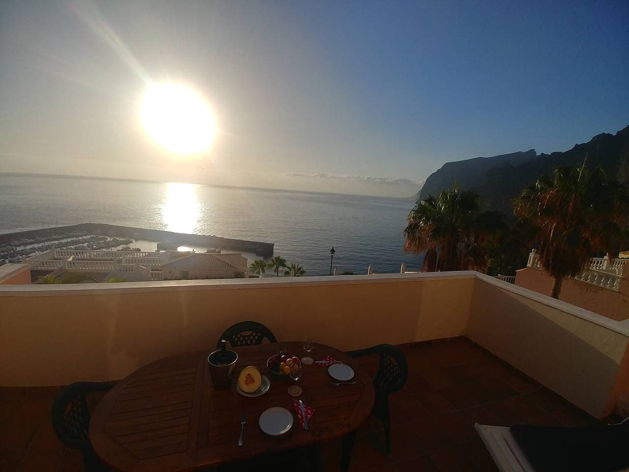 Foto 4 von 21: Charmante Ferienwohnung "Apartamento Los Gigantes" mit WLAN, Balkon und Terrasse