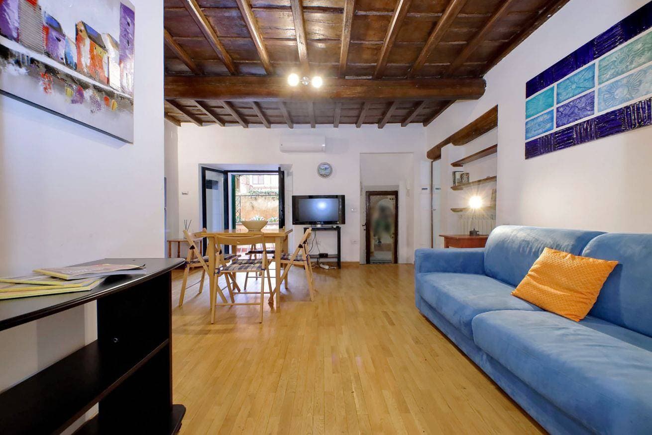 Foto 4 von 28: Ferienwohnung für 4 Personen mit Balkon/Terrasse