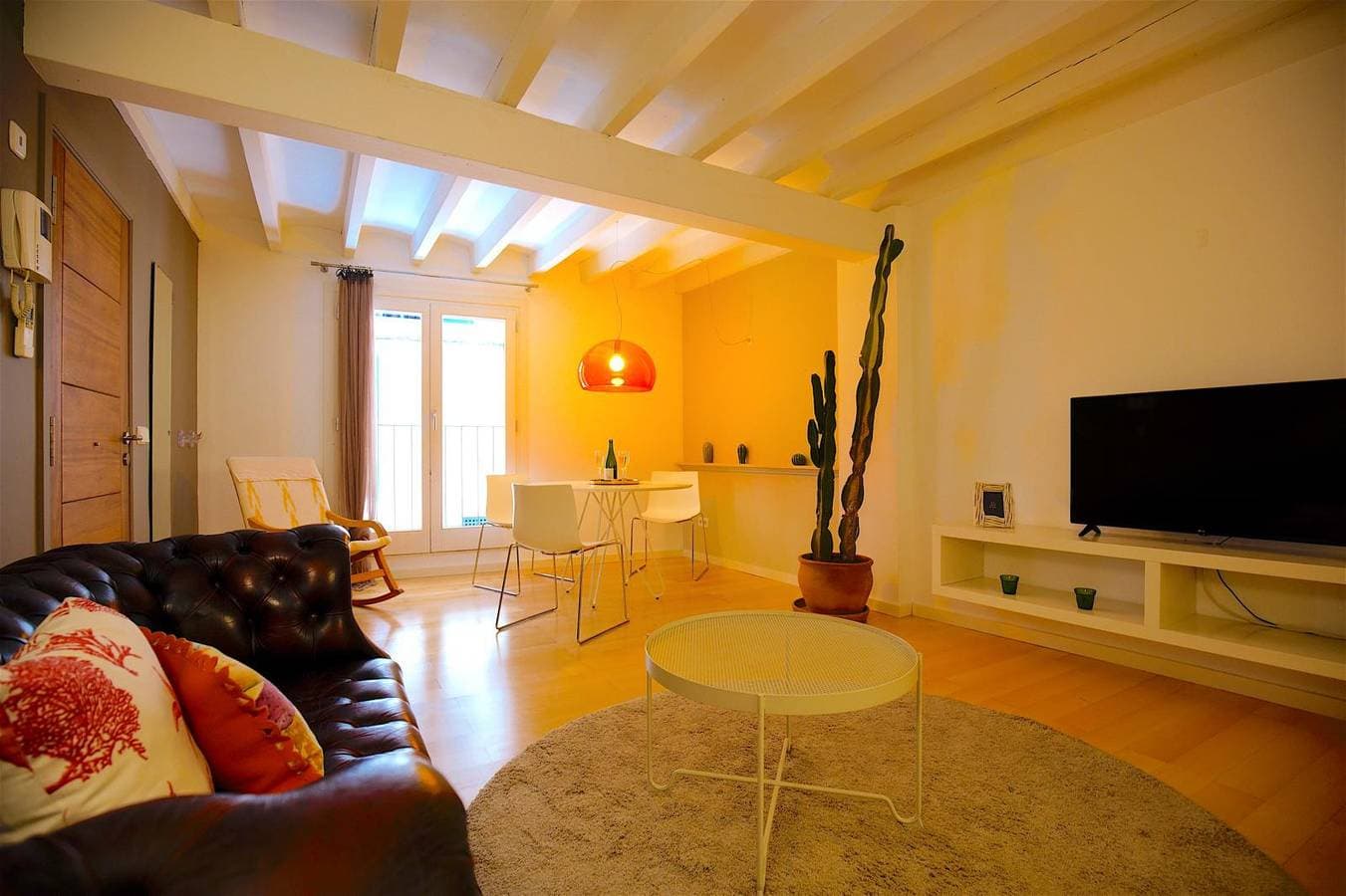 Foto 3 von 43: Ferienwohnung für 2 Personen mit Balkon/Terrasse