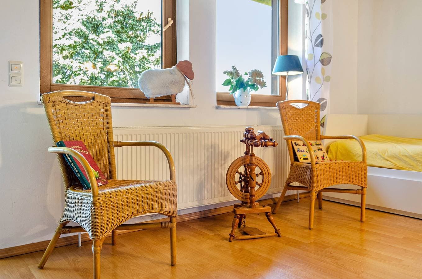 Foto 8 von 35: Ferienwohnung 'Landleben' mit Bergblick und Gemeinschaftsgarten