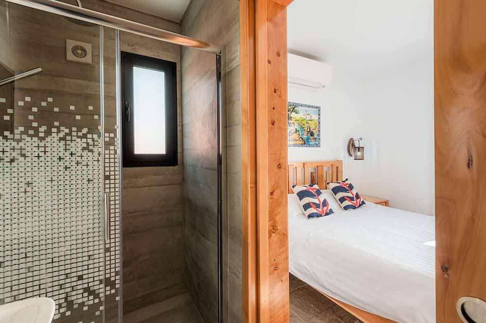 Foto 7 von 30: Villa Blue Sea Tower plus Guest Villa. Large Private Heated Pool. Table Tennis