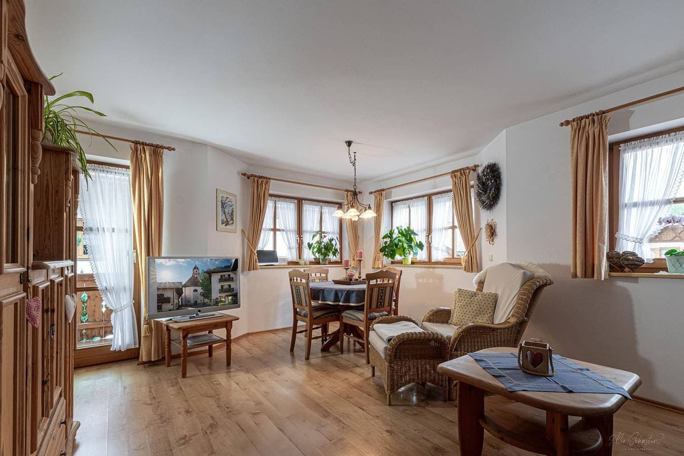 Gemütliche Ferienwohnung mit Bergblick in Mittenwald für unvergessliche Urlaubstage 1