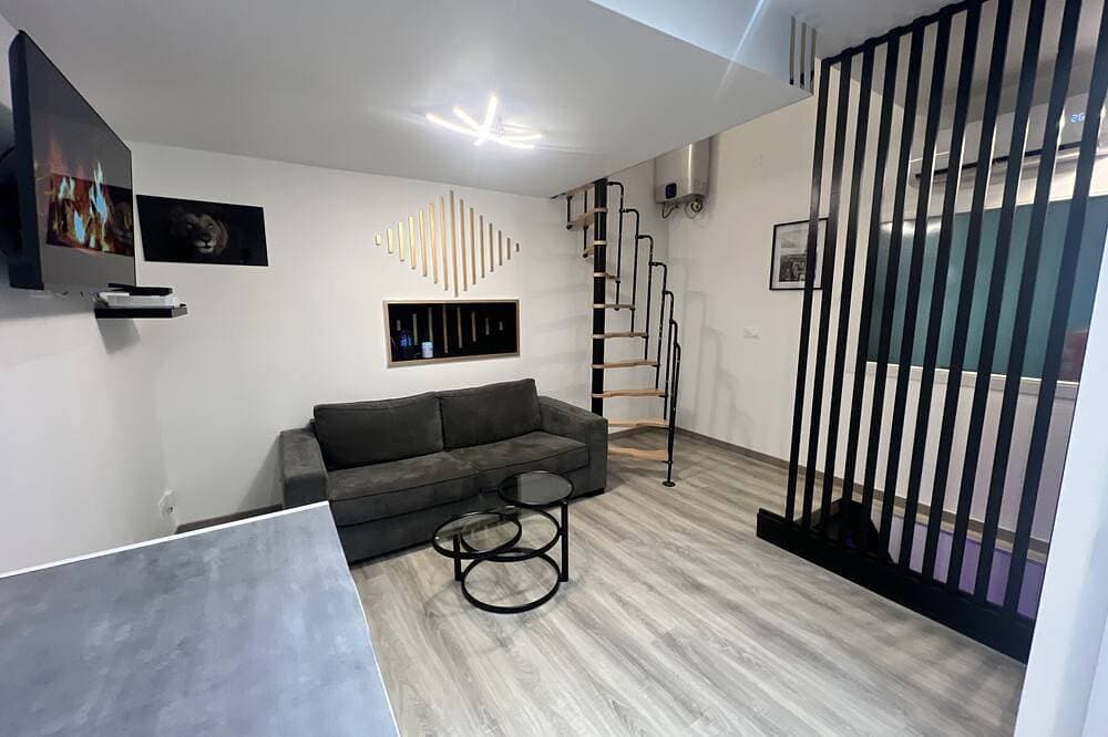 Maison Appartement Triplex Avec Jacuzzi et Sauna 1