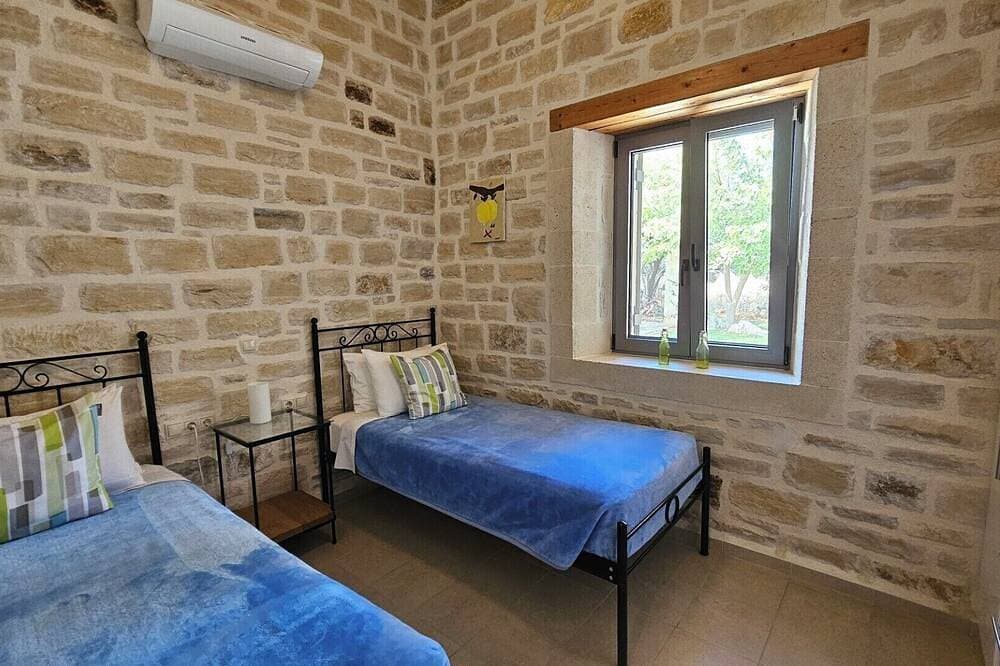Foto 5 von 30: Naturstein - Villa Lemoni mit traumhaftem Ausblick und beheizbarem Pool