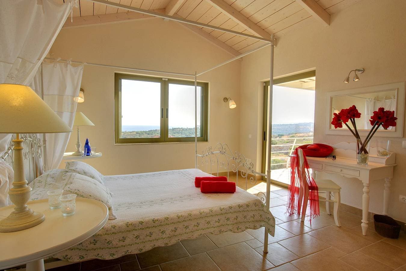 Foto 10 von 28: Villa 'Nautilos Ideales Resort' mit Meerblick, WLAN und Klimaanlage