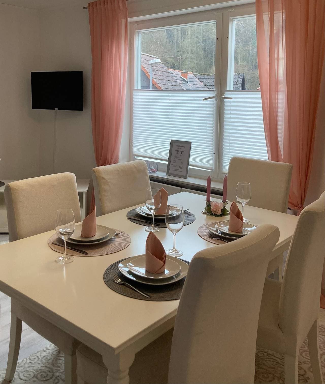 Foto 3 von 37: Ferienwohnung "Rübeland" mit Bergblick, Gemeinschaftsgarten und WLAN
