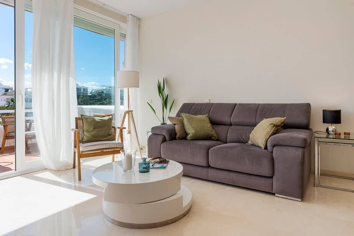 Foto 3 von 33: Scenic apartment in Alcazaba Lagoon with pools