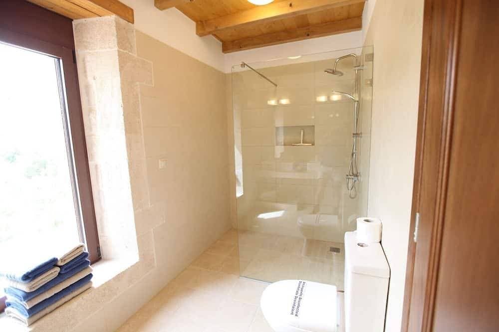 Foto 8 von 30: Villa Minea, großzügige 4 Sz- Villa mit großem beheizbarem Pool, zu Fuß ins Dorf