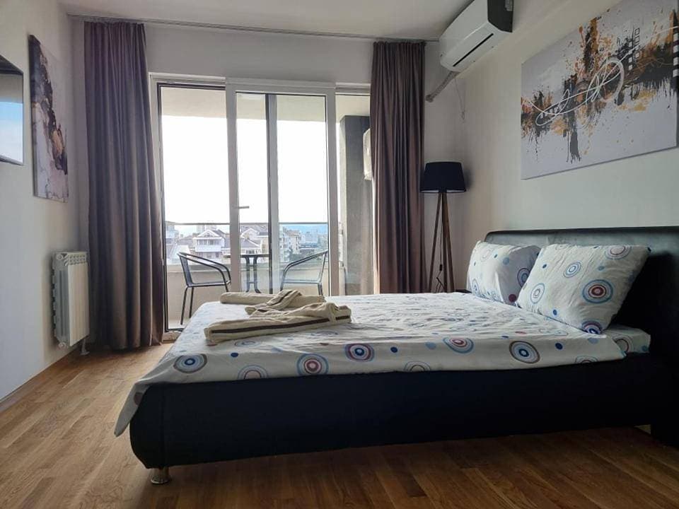 Foto 4 von 20: One-Bedroom Apartment