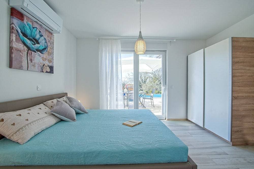 Foto 7 von 30: Ganz Neue 2019 Villa mit Pool,Grill,WiFi,Geschirrspüler,Waschmaschine