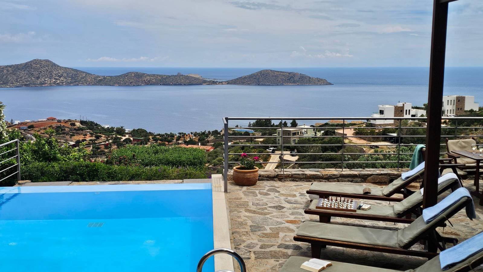 Foto 5 von 50: Villa für 6 Personen mit Balkon/Terrasse