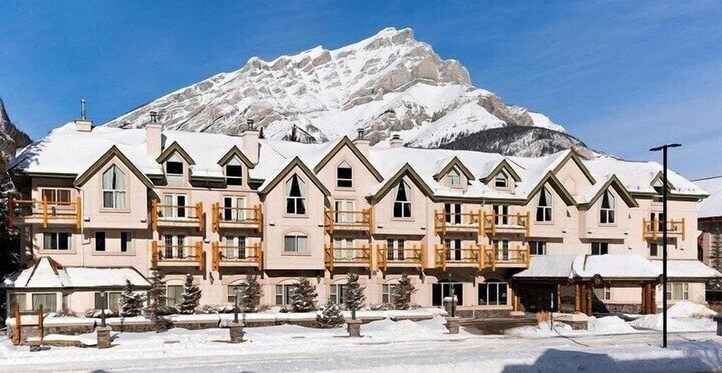Bright & Open Loft King Suite with Mountain Views 1