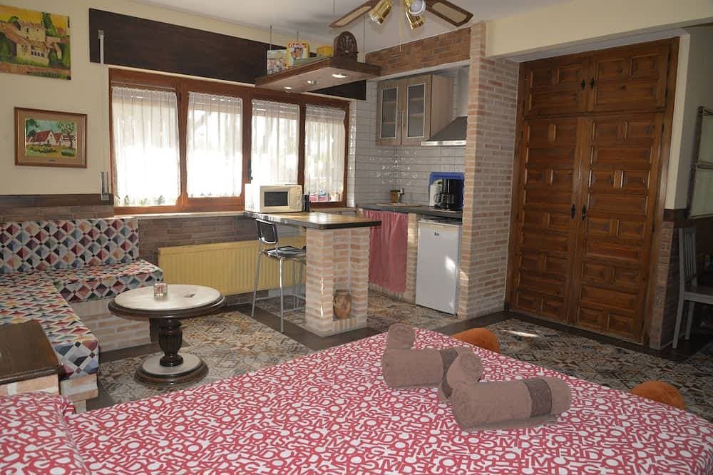Foto 7 von 21: Yelmo - la casa de Galapagar Romantic apartment, for 2 persons