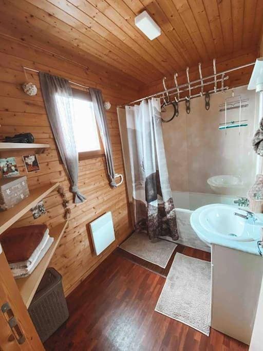 Foto 12 von 21: Two-Bedroom Chalet