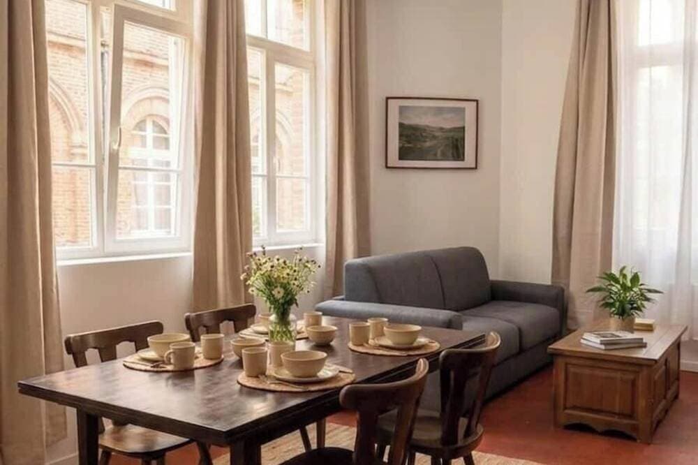 Authentic apartment - Historic Orbec 1