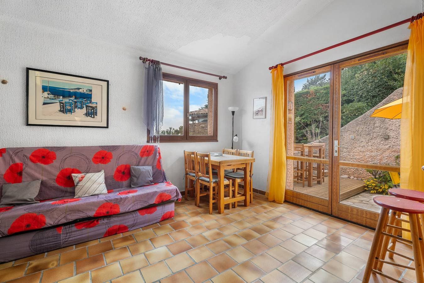 Foto 6 von 23: Bastidon mit Terrasse und Zugang zum Meer in Carqueiranne