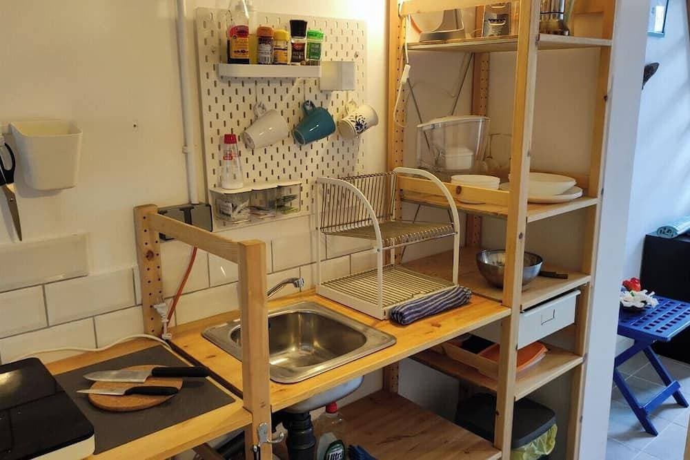 Foto 13 von 30: The Cabin, Nano study