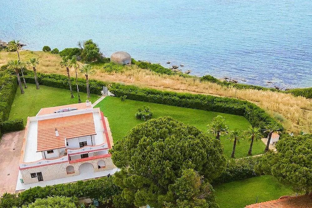 Gorgeous home in Arenella with house sea view 1