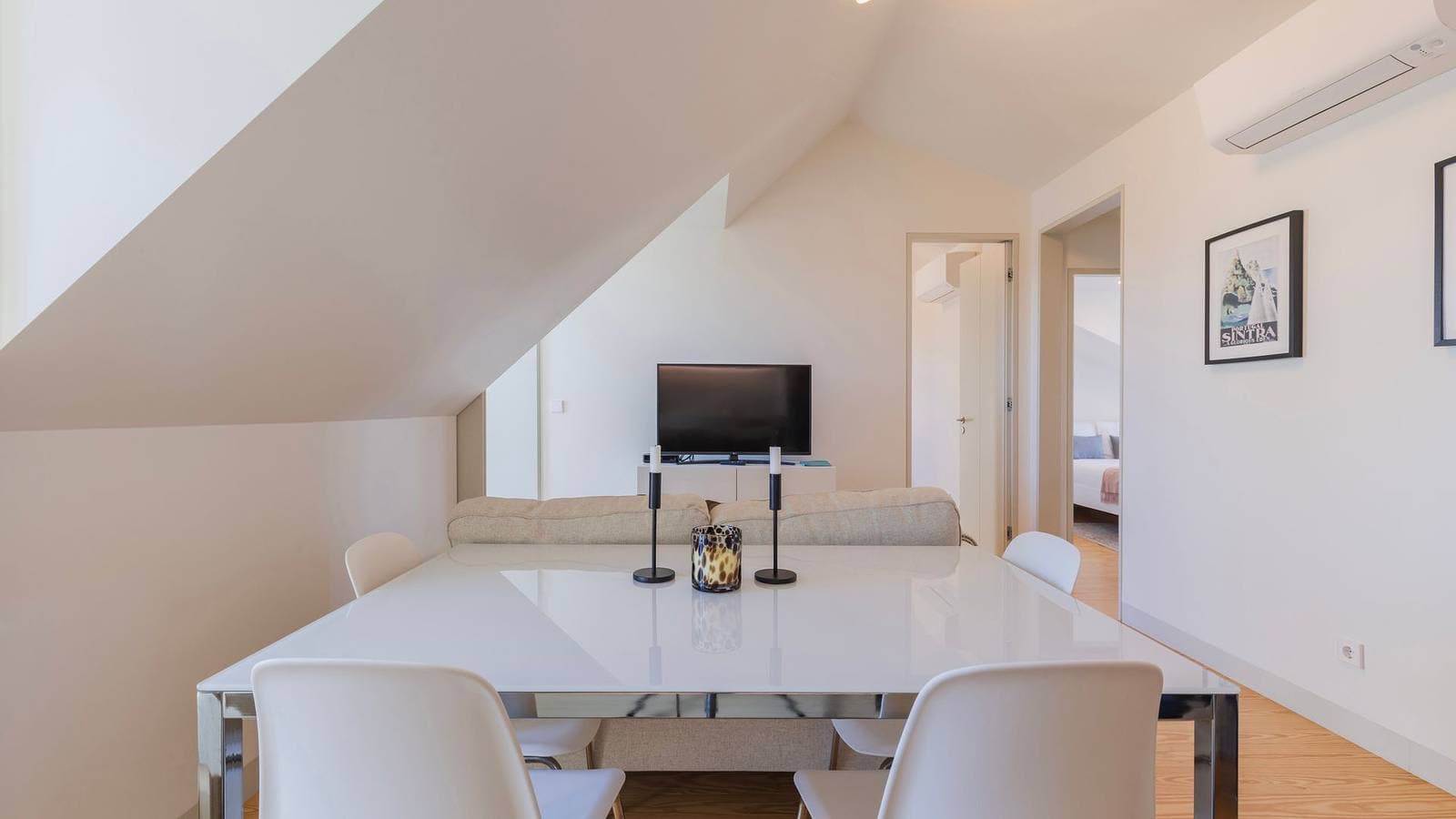 Foto 9 von 37: Ferienwohnung für 3 Personen mit Balkon