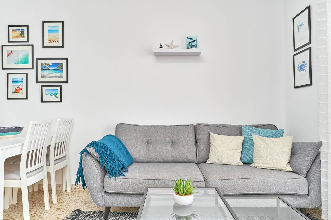 Foto 7 von 32: Ferienwohnung 'Meerblick Nerja' mit gemeinsamem Pool, WLAN und Klimaanlage