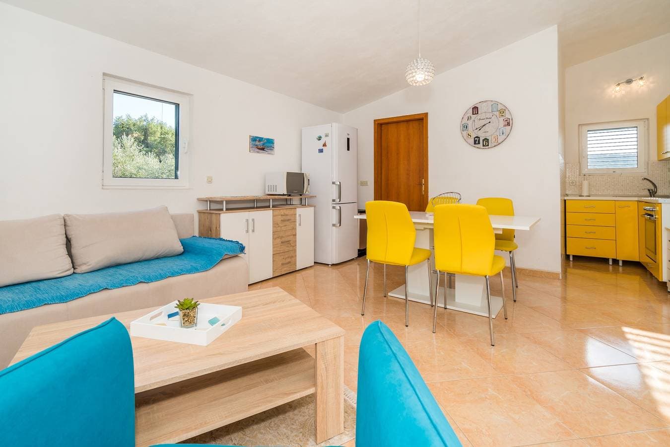Foto 9 von 24: 1-Zimmer-Ferienwohnung mit Terrasse und Meerblick Necujam, Solta A-16729-a