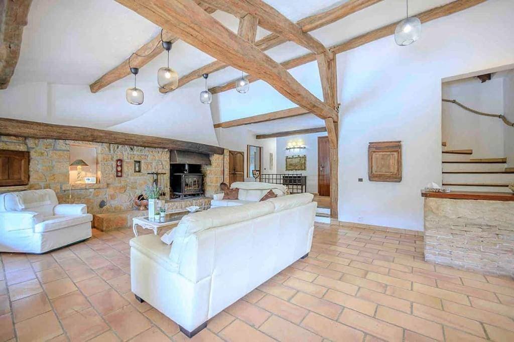 Foto 2 von 20: Provencal Opio Villa with Pool