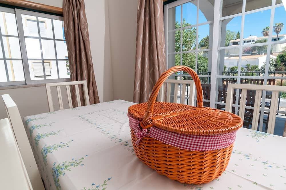 Ferienwohnung mit 2 Schlafzimmern und Balkon 1