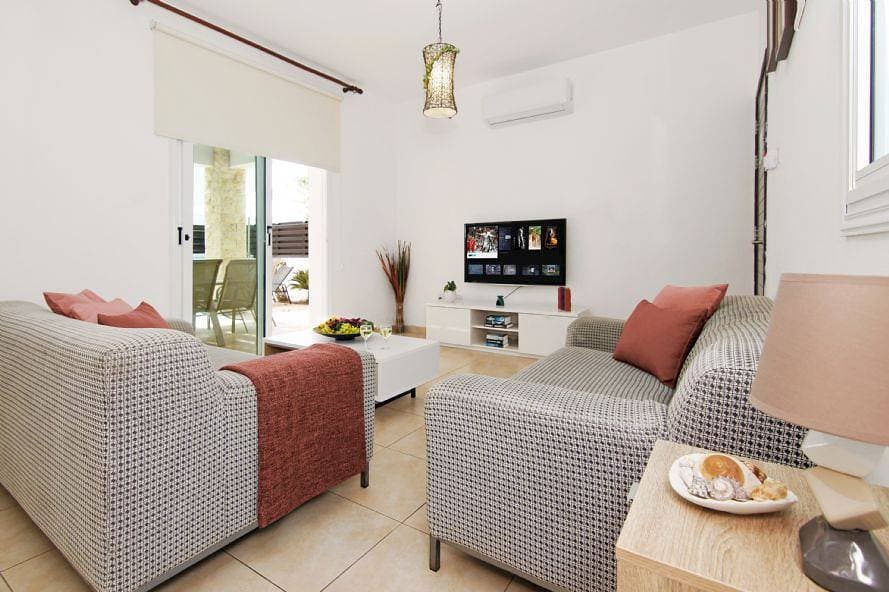 Foto 13 von 32: Villa für 5 Personen mit Balkon