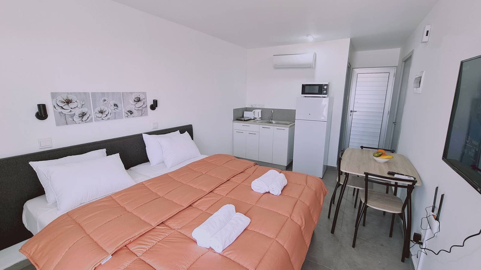 100 An - Napa Living 38 1