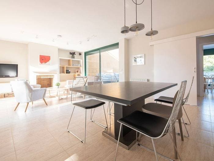 Foto 7 von 44: Ferienhaus für 8 Personen mit Balkon