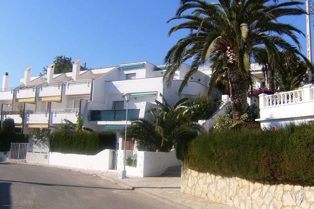 Foto 13 von 29: Las Marinas B, Parc Mont-roig