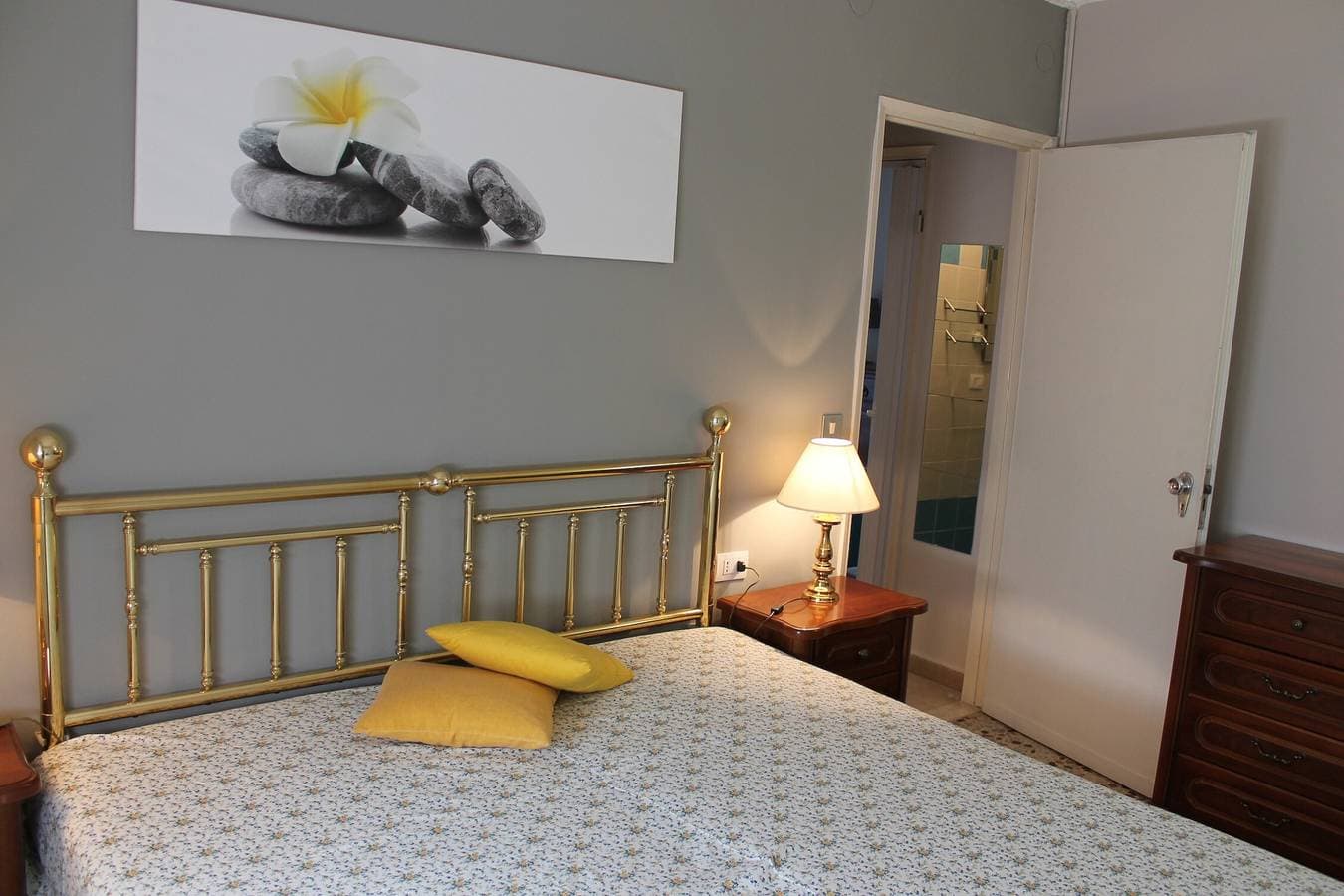 Foto 11 von 21: Ferienwohnung 'Favola Bella' mit privater Terrasse, Wi-Fi und Klimaanlage