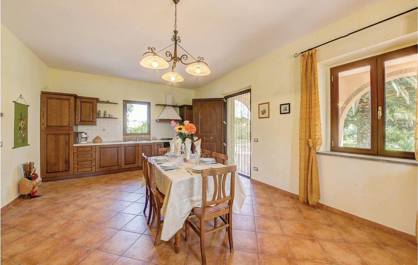 Foto 7 von 18: Atemberaubende 70 qm Wohnung mit Meerblick und Parkplatz