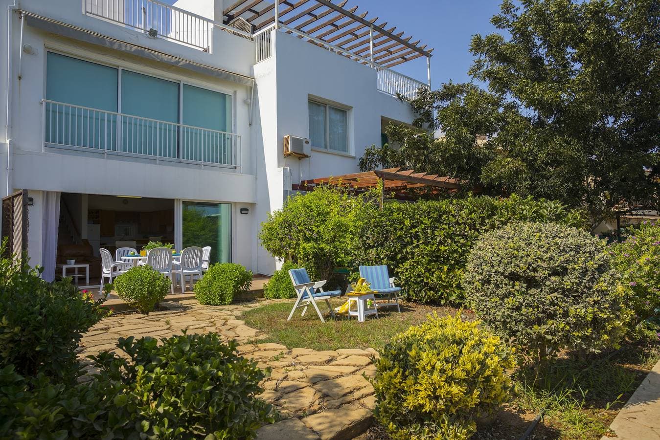 Foto 13 von 18: Sirina Lina Beachfront Suite