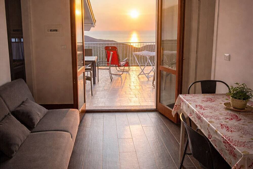 Foto 11 von 22: Cozy apartment surrounded by nature, with terrace and veranda