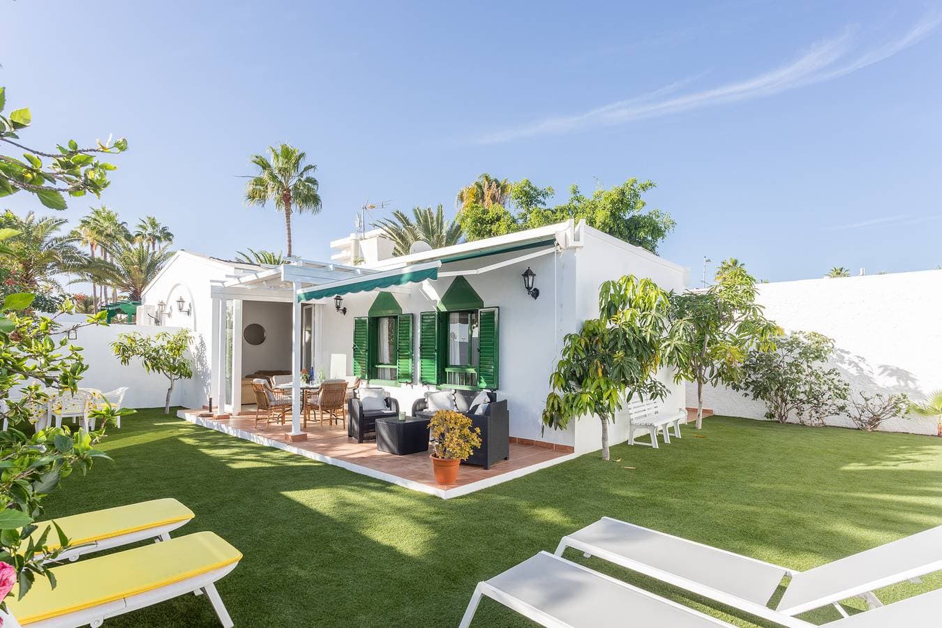Foto 9 von 41: Charming Bungalow - Private Terrace, AirCon & Pool