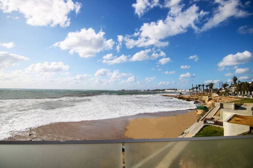 Foto 10 von 15: Phaedrus Living: Seaside Modern Flat Limnaria 123