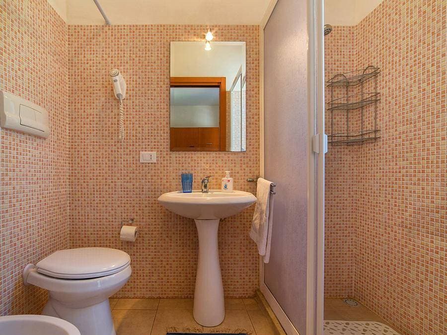 Foto 5 von 42: Lilybeo Village - Camping & Residence - Wohnung 2 personen