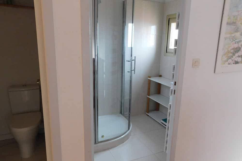 Foto 8 von 12: F9 Große helle Wohnung, 3 Zimmer, Strand 50m, Pool und Meerblick