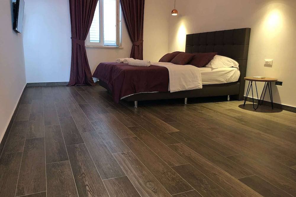 Foto 3 von 15: Lavander Touch Dachgeschoss - Wohnung mit Balkon
