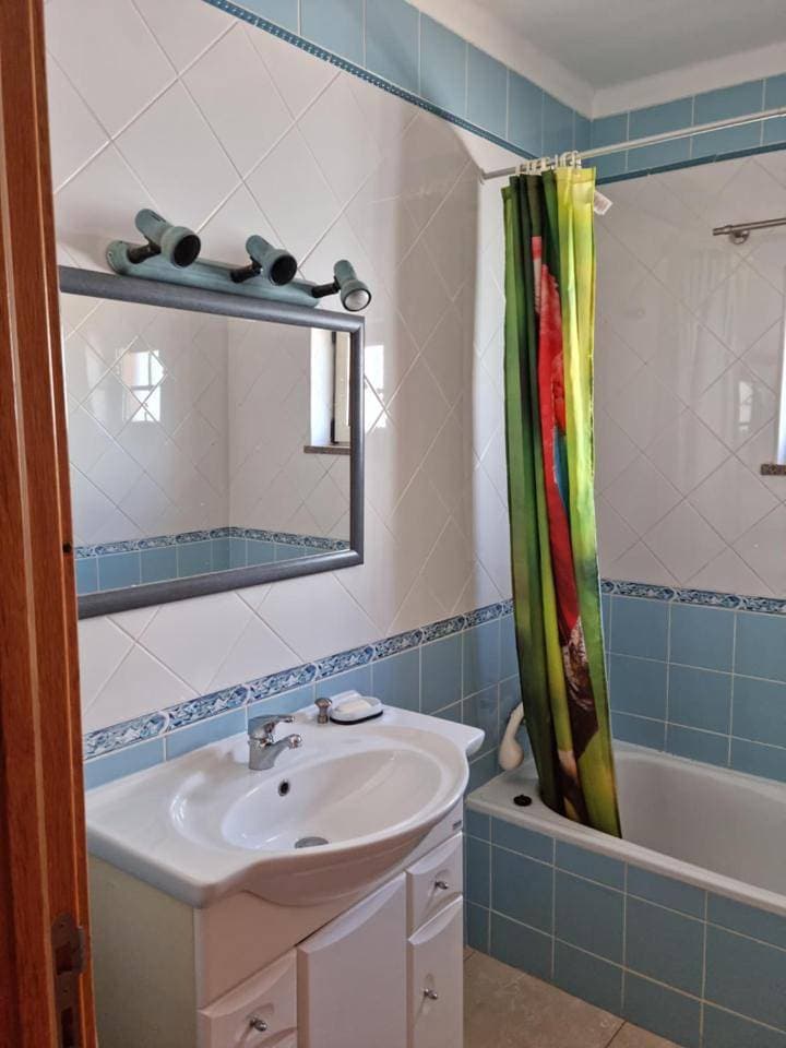 Foto 8 von 8: Standard Double Room with Shared Bathroom